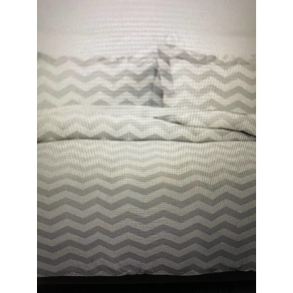 IEnjoy Grey Chevron 3-piece Duvet Cover